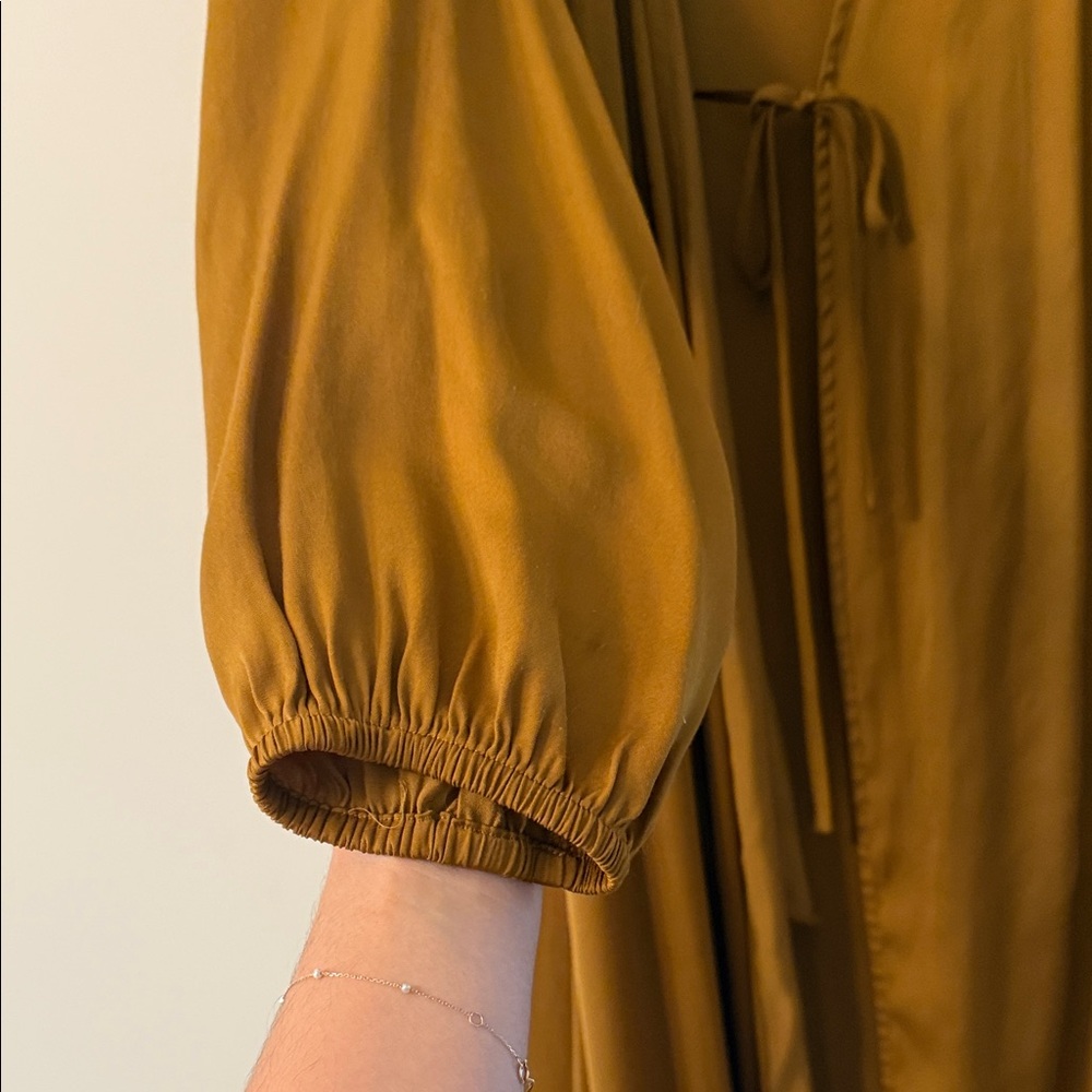 Open Edit Satin Robe - Picture 3 of 5